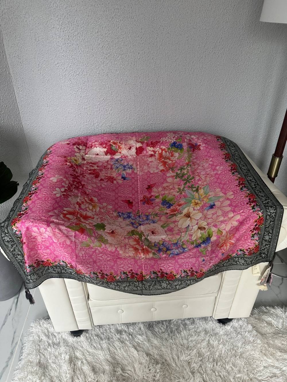 Johnny Was FRAME SCARF Pink Floral Border Scarf 🧣, 💯 Silk